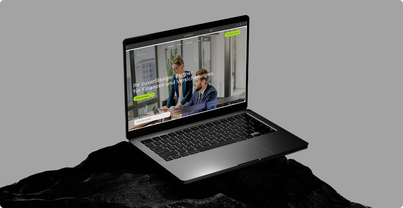 InfoFinanzen insurance broker website — Switzerland German language DETAY Tech